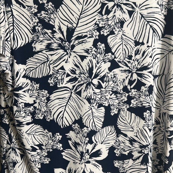 Jones New York Blue and White Fitted T-Shirt with Mandarin Collar - Picture 10 of 17